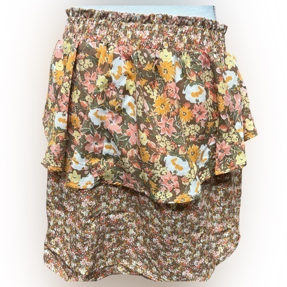 NWT Sienna Sky Floral Skirt With Smocked Waist and Tiers Size M - Picture 3 of 6